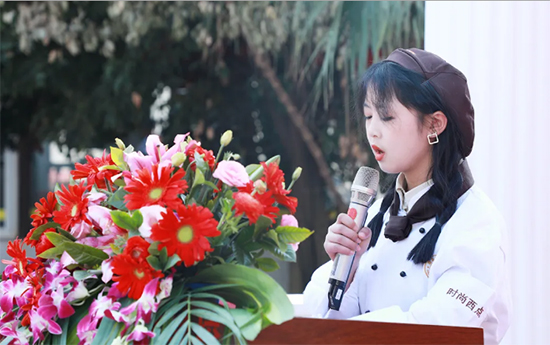 开学典礼|春风十里 不如成新技的开学典礼!