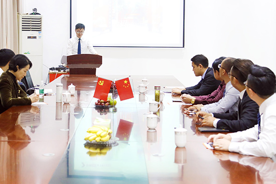 中国民办教育协会蔺琪理事长莅临我校 盛赞新东方