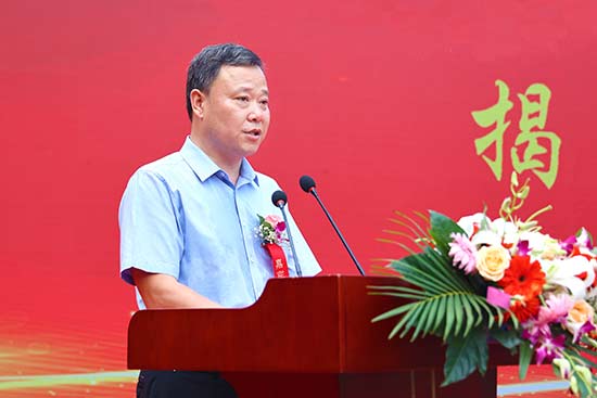 成都新东方高级技工学校步入新台阶,今日正式揭牌