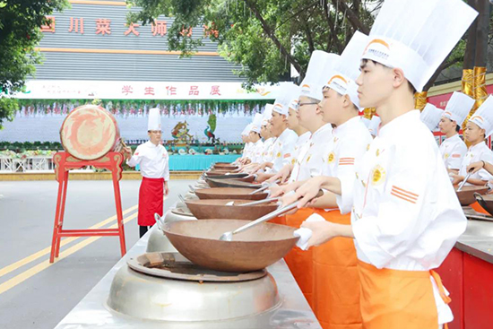 这才是成都新东方学子的样子!