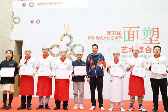 这才是成都新东方学子的样子!
