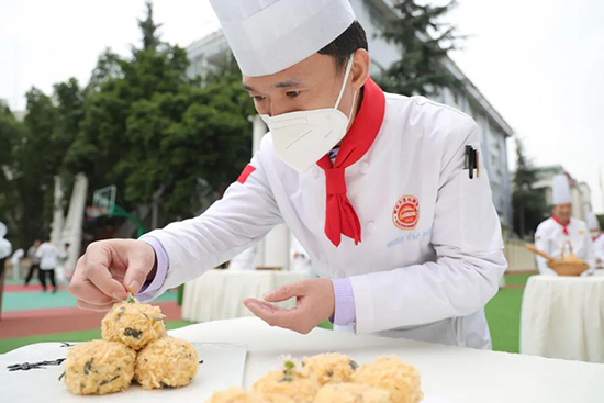 教师风采|成都新东方教师内务与技能大比武正式开赛!