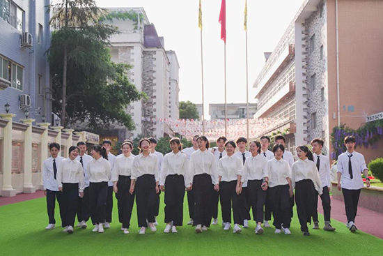 2022年，纠结怎么选学校？看完就会了！