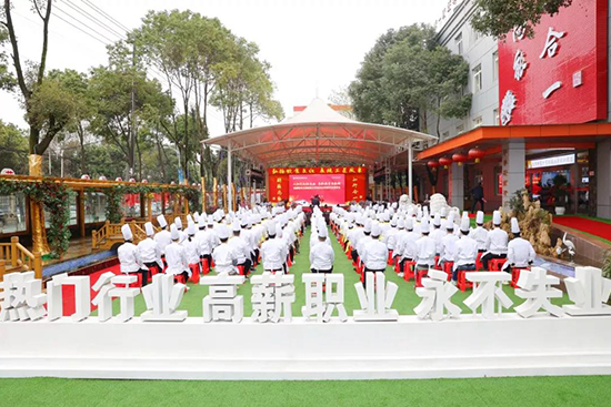 家长朋友们注意了!职高中专,选专业和选学校同样重要!