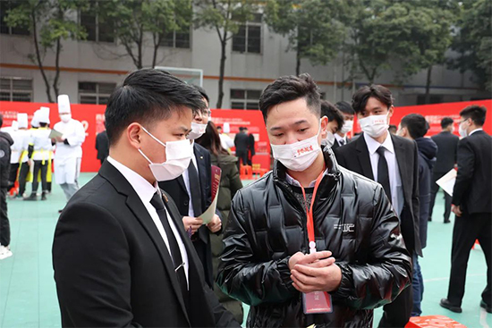 择校别犹豫啦,提前选好学校,抢先占领报名优惠!