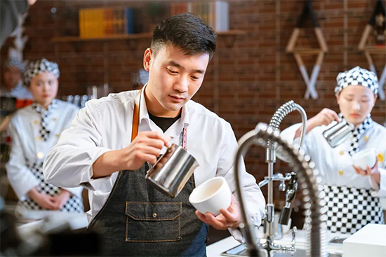择校别犹豫啦,提前选好学校,抢先占领报名优惠!