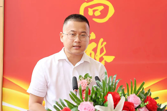 小龙虾狂欢节来袭,“丁点儿美食汇”烹饪大赛!
