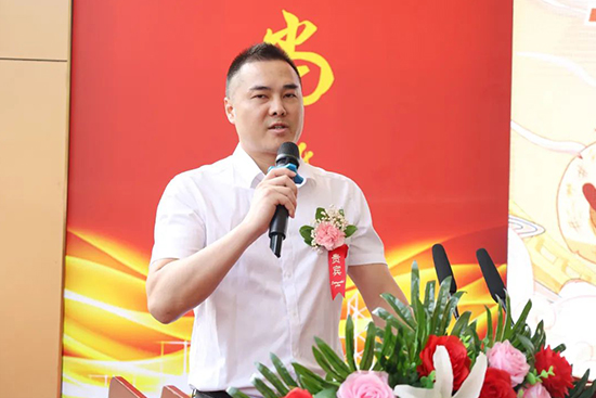 小龙虾狂欢节来袭,“丁点儿美食汇”烹饪大赛!