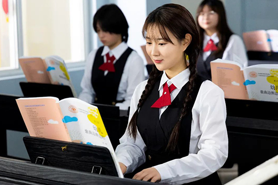 成都新东方的女孩都是什么样的?