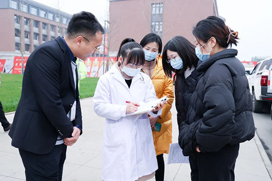 成都市技工院校规范办学评估工作组一行莅临我校开展规范办学评估工作