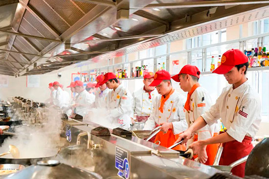 2023年成都新东方“丁点儿杯”烹饪职业技能大赛圆满结束！