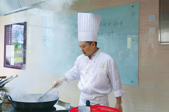 成都新东方高级技工学校产教融合班正式开课!