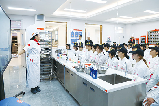 传承烹饪匠心,筑梦学子成才
