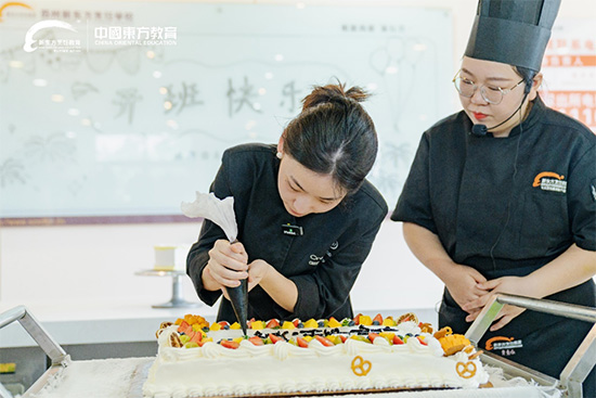 一次次泪目!这堂课为何如此震撼人心