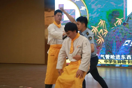 安全在心中,人人会应急,学校开展消防联合演练