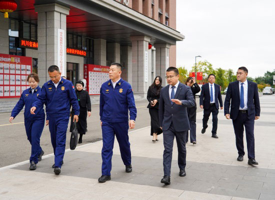 四川省森林消防总队莅临成都新东方,炊事技能培训