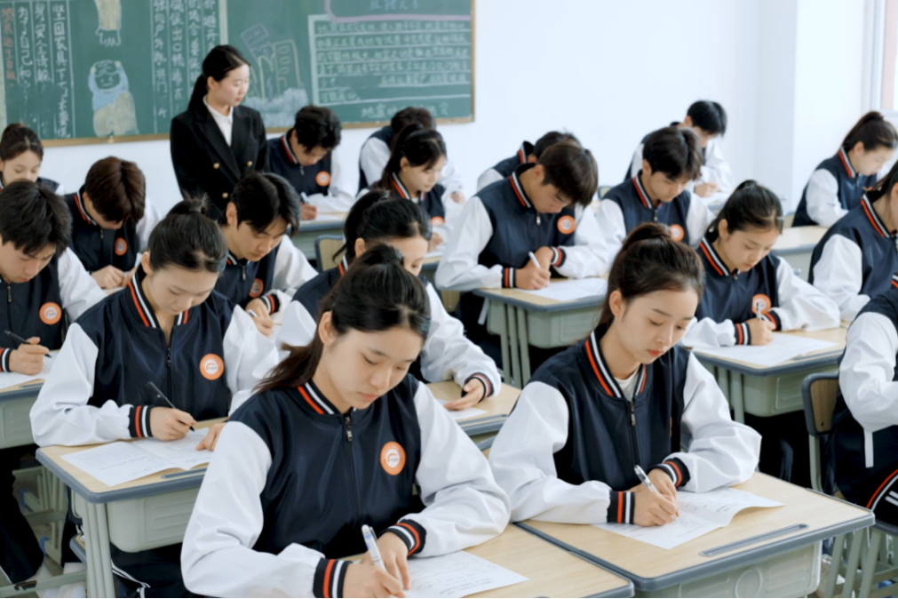 中考分数不理想?私立高中和职校怎么选?看完不纠结